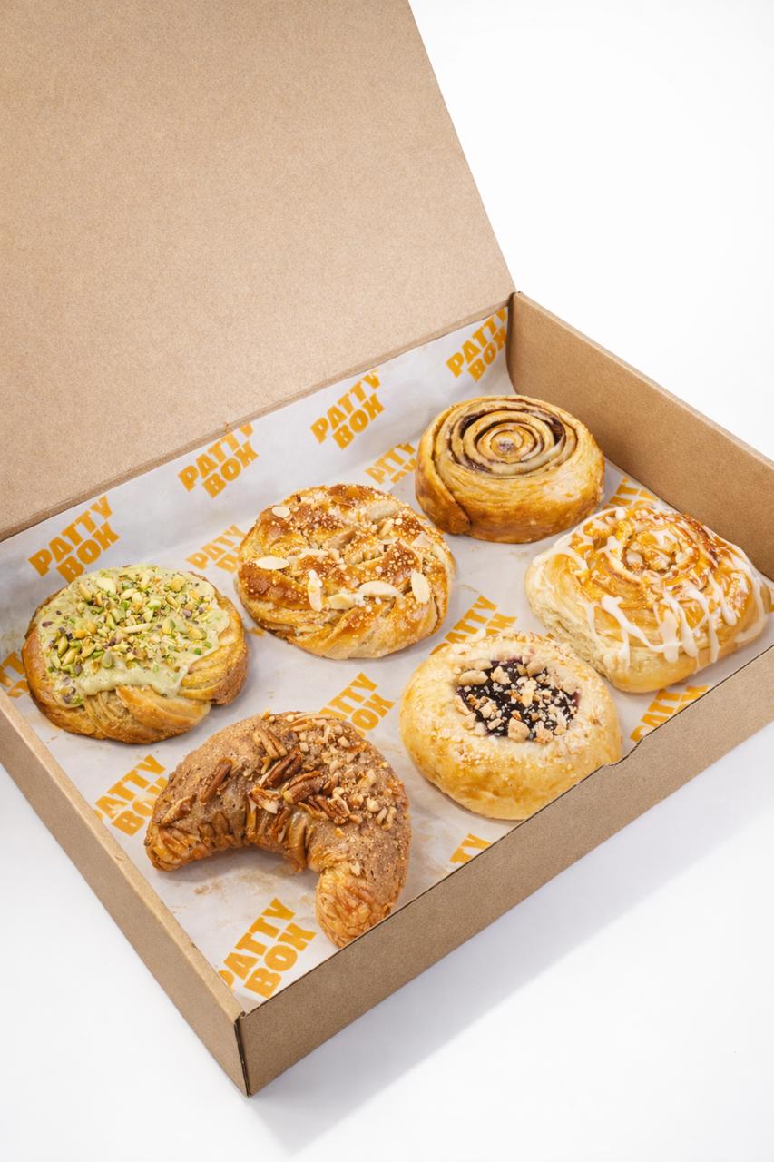 A pastry box for office catering in Miami